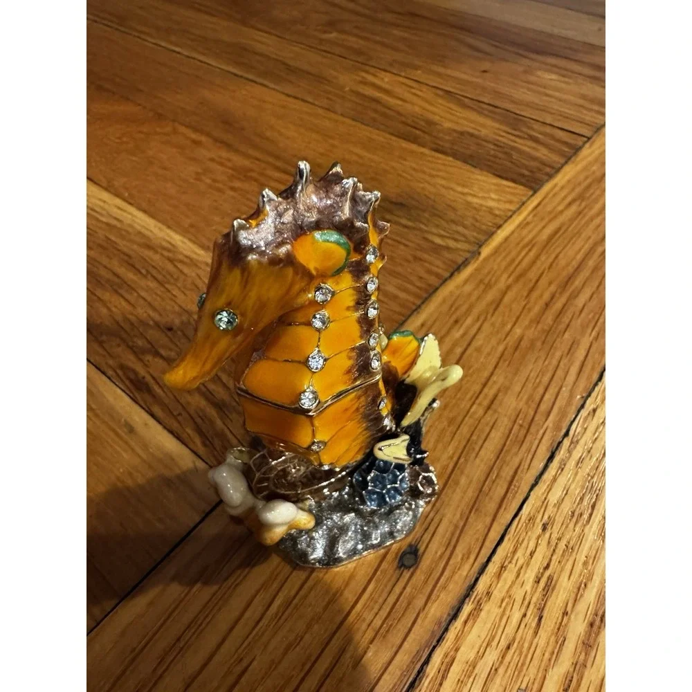 The Royal gem Collection Seahorse Bejeweled Trinket Box Enameled‎